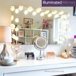 I/G: @beautybythebunny understands how to make a mirror your feature piece. 